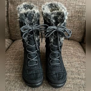 Columbia Minx Mid III Women's Waterproof Black Boots, Size 5